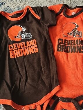 *NWOT* 3 NFL Cleveland Browns Infant Short Sleeve Bodysuit Set - Brown & Orange